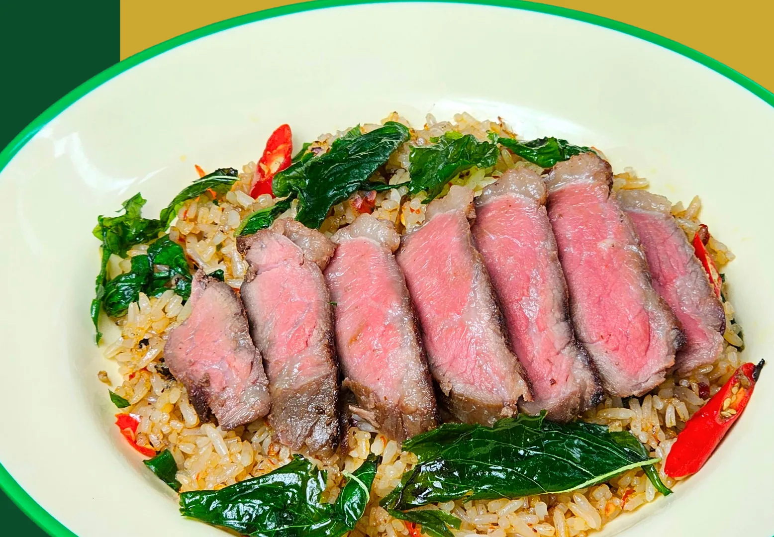 ข้าวกะเพราคลุก เนื้อแองกัสซูวี