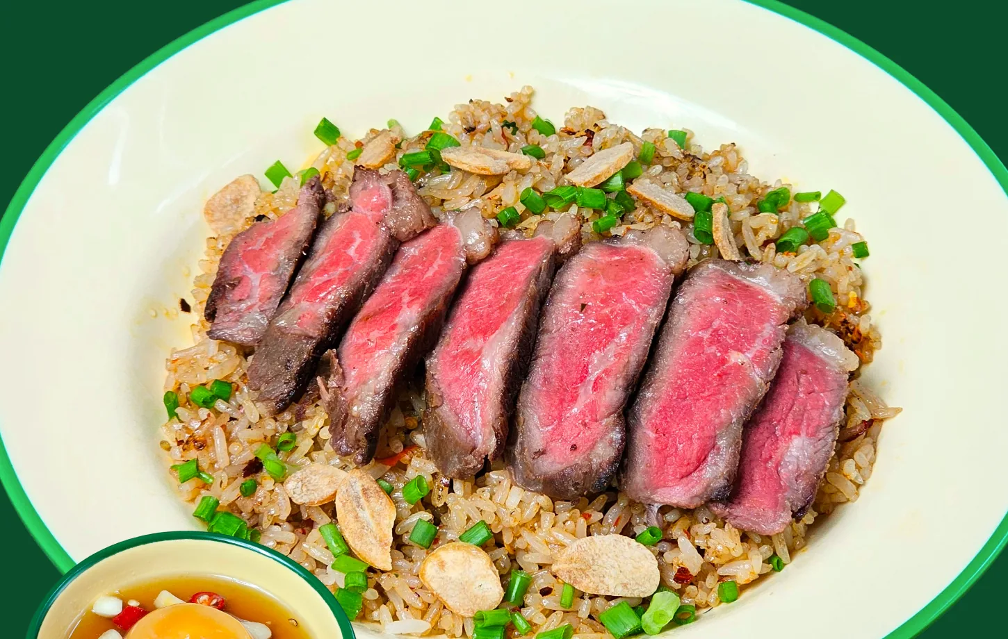 ข้าวผัดมันเนื้อแองกัสซูวี ไข่ดองน้ำปลา
